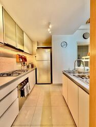 The Lakeshore (D22), Condominium #554781821